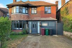 House with second storey extension
